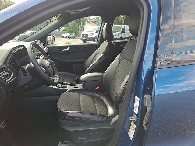 Certified 2023 Ford Escape ST-Line Select w/ Tech Pack #2 AWD/4WD image 13