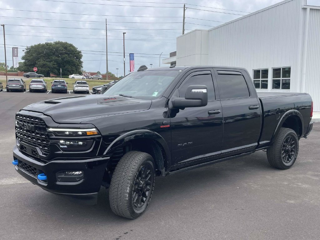 Used 2025 RAM 2500 Limited AWD/4WD image 7