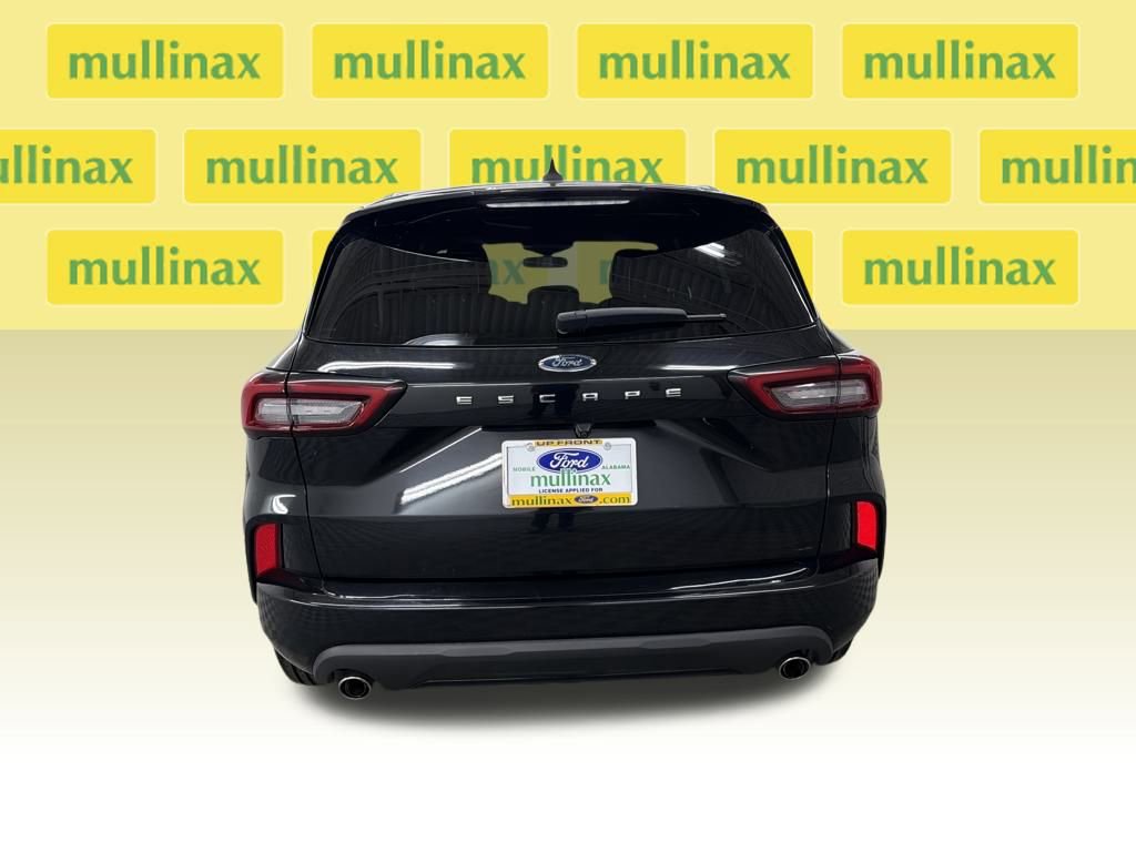 Certified 2023 Ford Escape ST-Line image 7