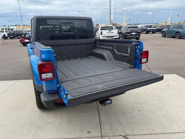 Used 2023 Jeep Gladiator Sport AWD/4WD image 22