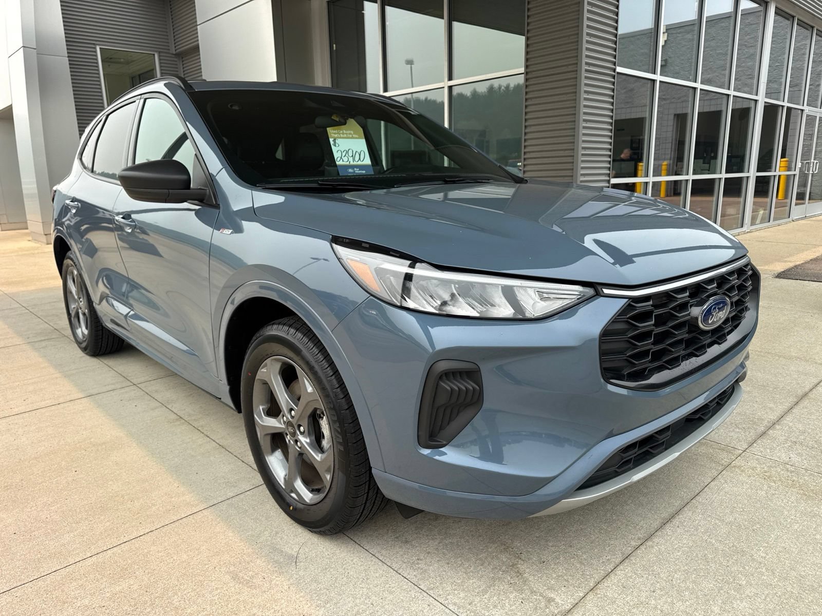 Certified 2024 Ford Escape ST-Line w/ Tech Pack #1 AWD/4WD image 10
