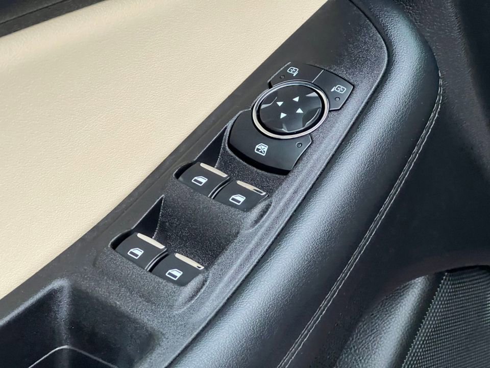 Certified 2024 Ford Edge SEL w/ Convenience Package image 19