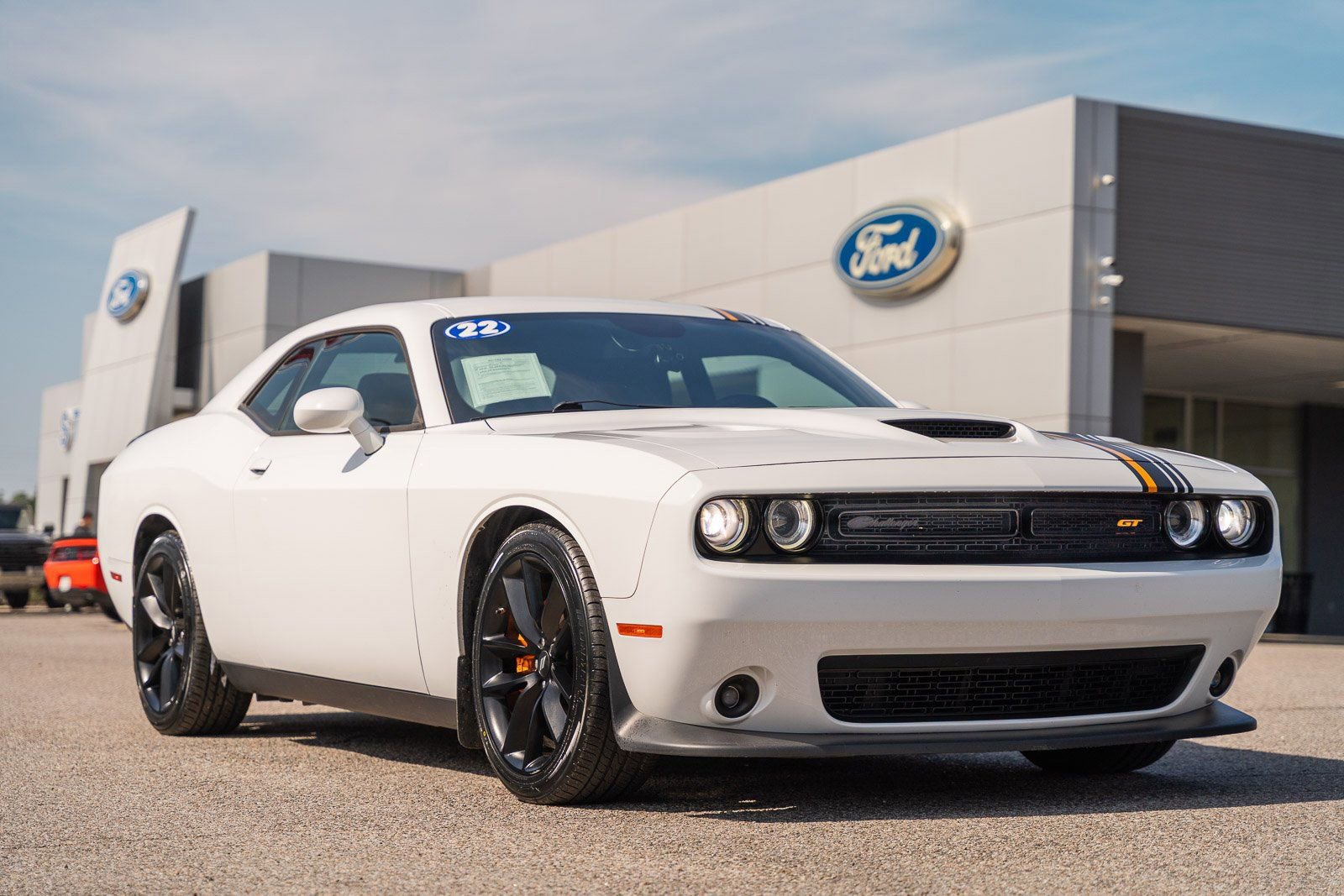 Used 2022 Dodge Challenger GT w/ Plus Package image 9