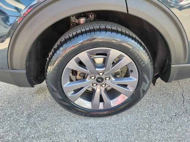 Certified 2022 Ford Explorer XLT w/ Equipment Group 202A AWD/4WD image 12