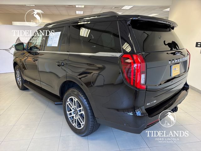 Certified 2025 Ford Expedition Active RWD image 6