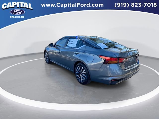 Used 2024 Nissan Altima 2.5 SV image 4