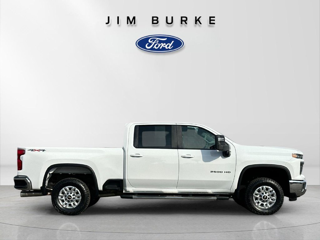 Used 2024 Chevrolet Silverado 2500 LT AWD/4WD image 6