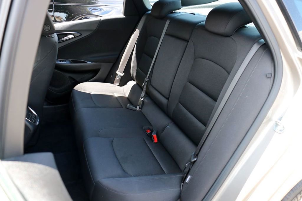 Used 2025 Chevrolet Malibu LT FWD image 20