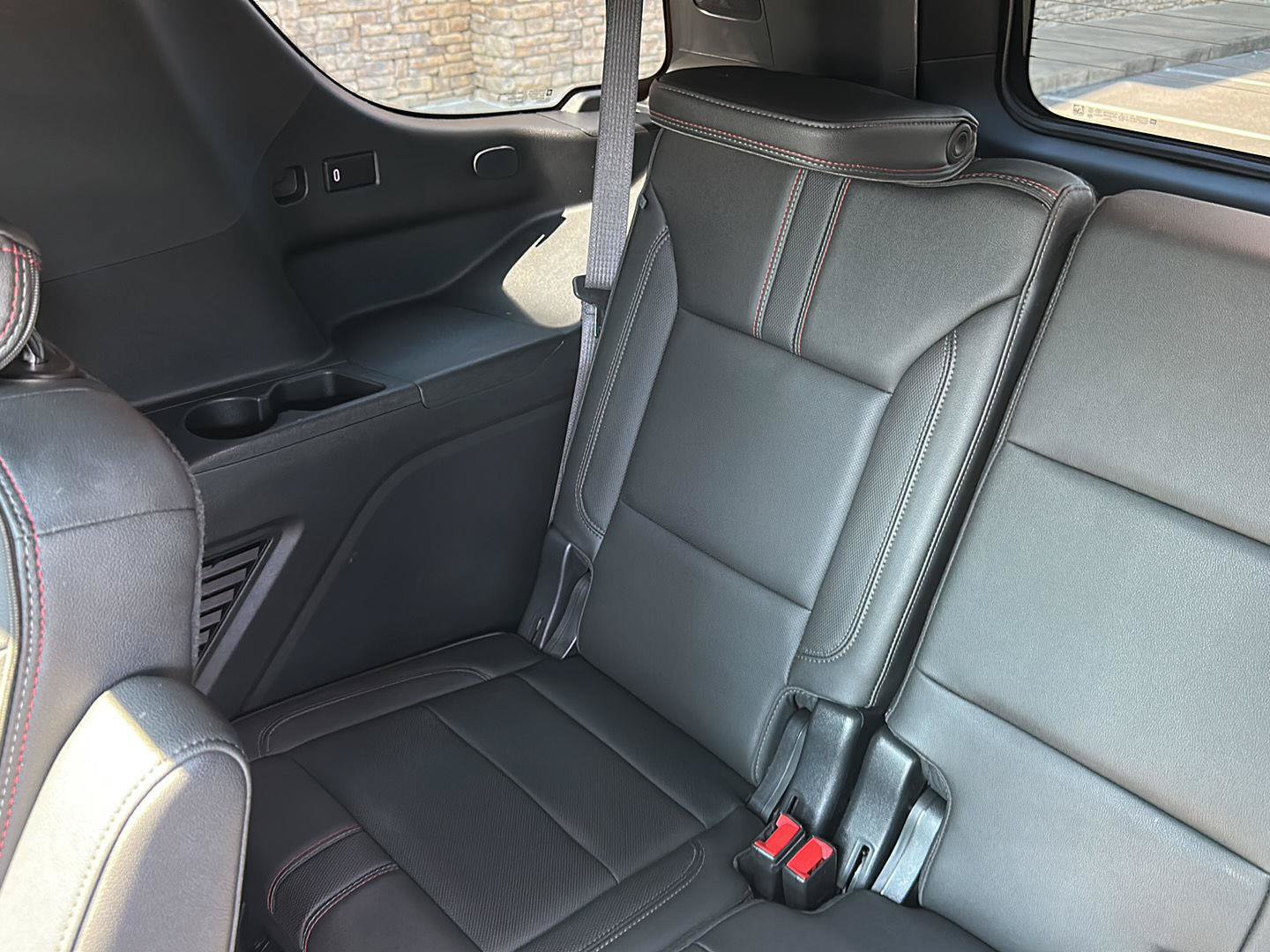 Used 2022 Chevrolet Tahoe RST w/ Luxury Package AWD/4WD image 29