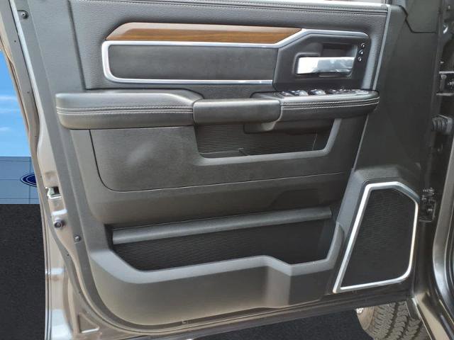 Used 2024 RAM 2500 Laramie AWD/4WD image 33