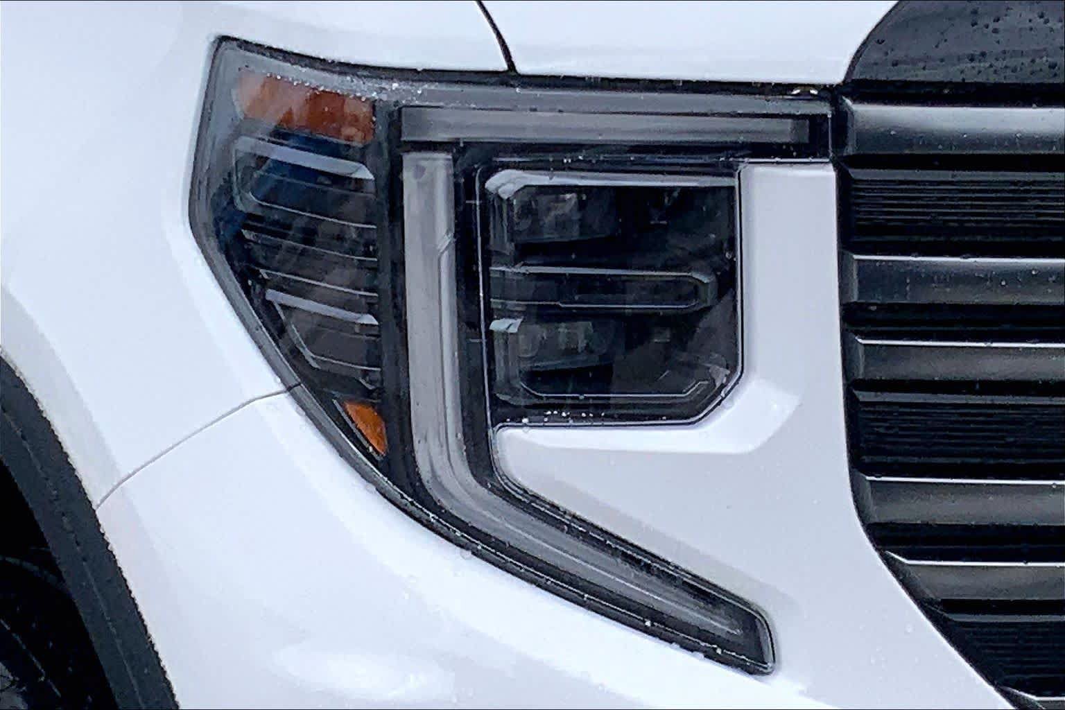 Used 2026 GMC Sierra 1500 AT4 w/ AT4 Premium Package AWD/4WD image 25