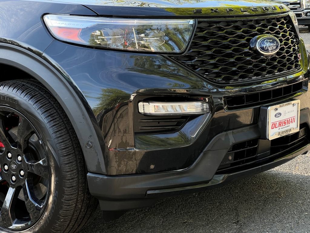 Certified 2024 Ford Explorer ST w/ Equipment Group 401A AWD/4WD image 8
