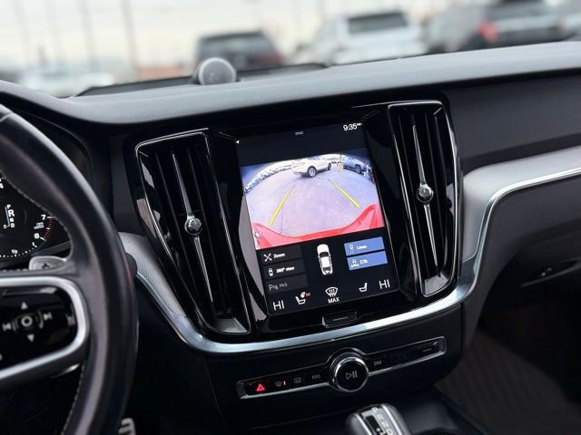 Used 2019 Volvo S60 T5 R-Design image 16