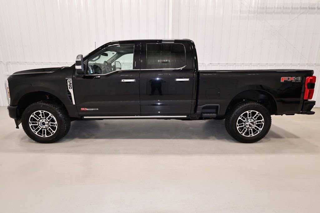 Certified 2026 Ford F350 Platinum w/ Platinum Plus Package image 2