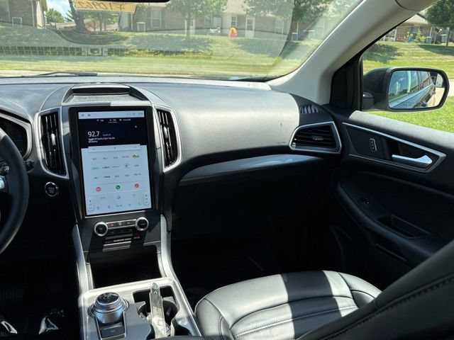 Certified 2024 Ford Edge SEL w/ Convenience Package AWD/4WD image 24