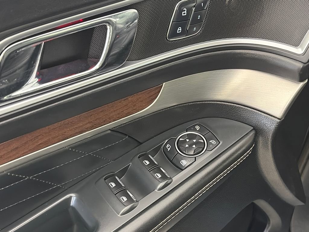 Certified 2017 Ford Explorer Platinum AWD/4WD image 25