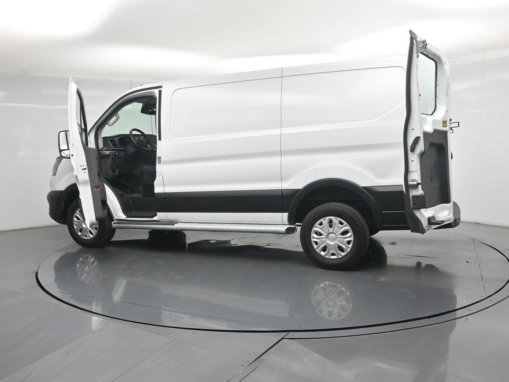 Certified 2025 Ford Transit 250 Low Roof w/ Exterior Upgrade Package RWD image 32