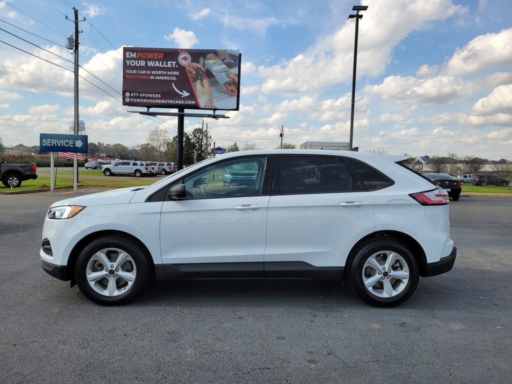 Certified 2024 Ford Edge SE image 2