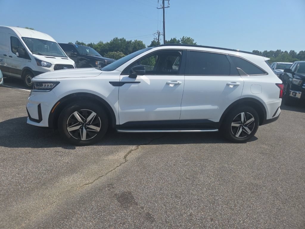 Used 2023 Kia Sorento S w/ Panoramic Sunroof Package FWD image 5