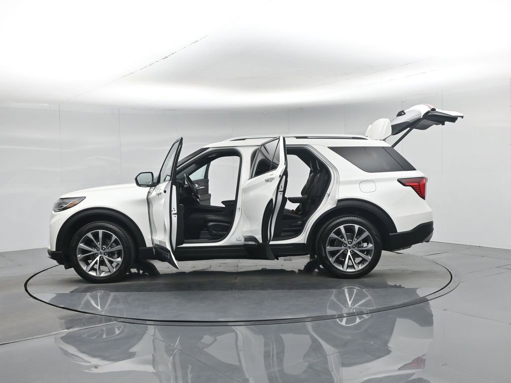 Certified 2025 Ford Explorer Platinum w/ Ultimate Package image 45
