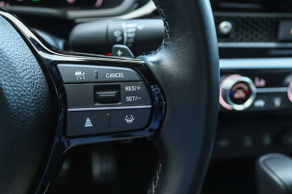 Used 2025 Honda Civic Sport image 24