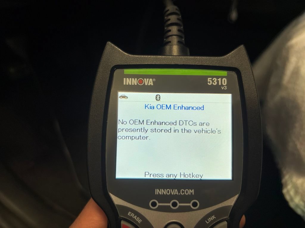 Used 2022 Kia Sorento S w/ Panoramic Sunroof Package AWD/4WD image 12