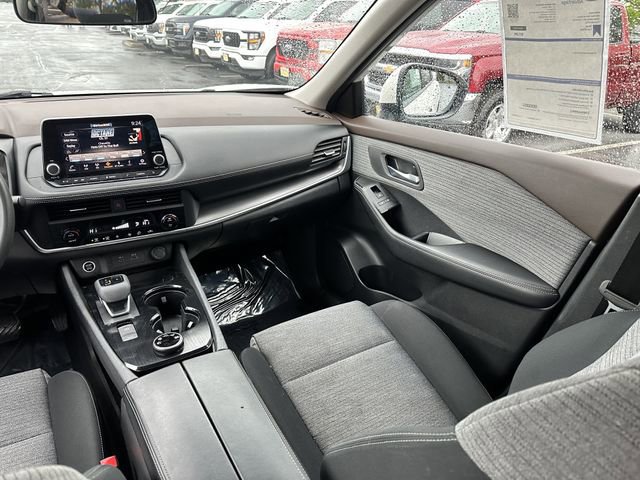 Used 2023 Nissan Rogue SV AWD/4WD image 18