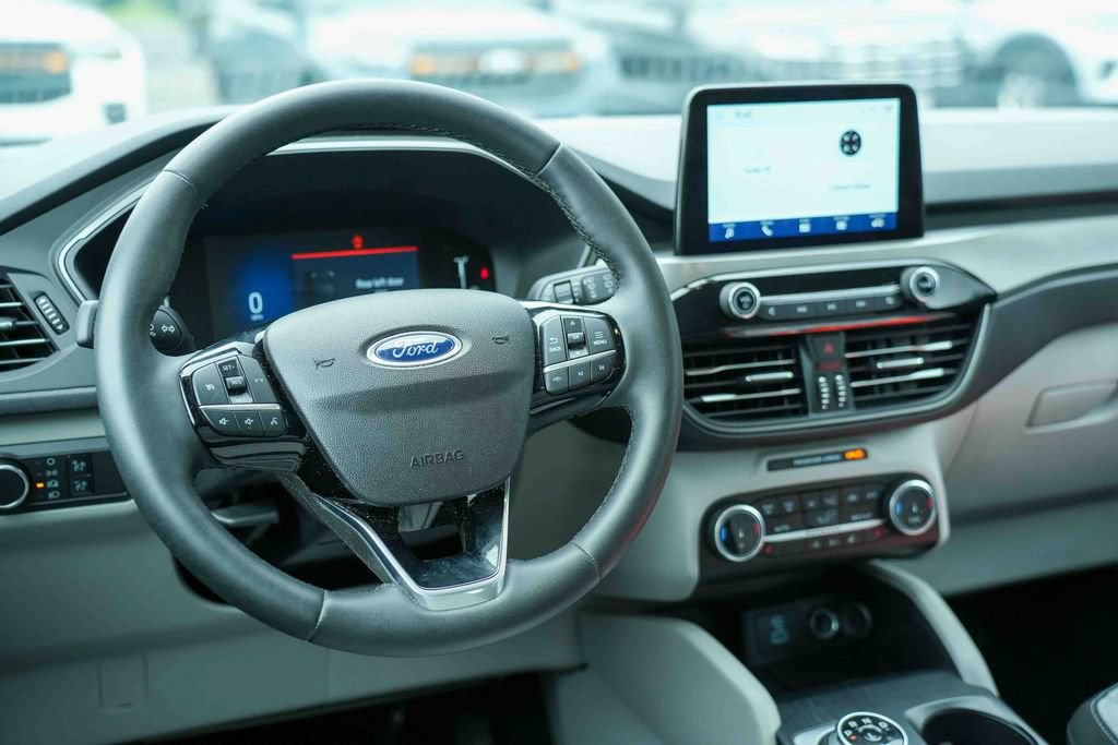 Certified 2023 Ford Escape Active AWD/4WD image 24
