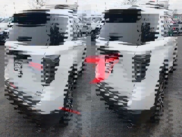 Certified 2023 Ford Explorer ST-Line w/ Class IV Trailer Tow Package image 8