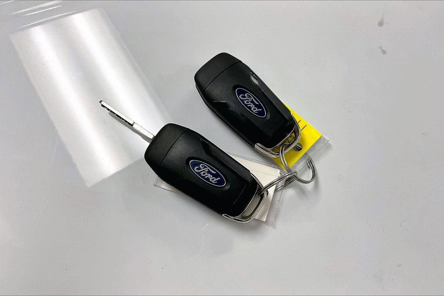 Certified 2022 Ford F350 XLT w/ XLT Value Package image 9