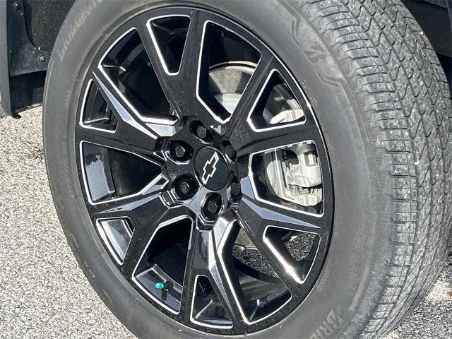 Used 2023 Chevrolet Silverado 1500 LTZ w/ LTZ Premium Package image 12
