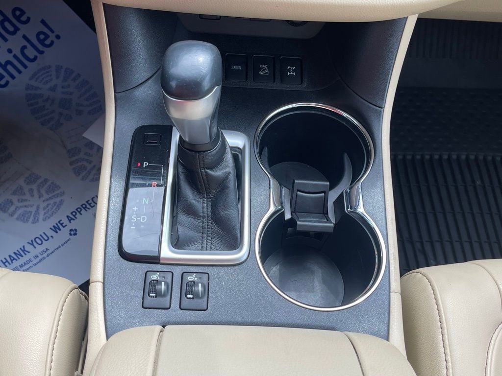 Used 2019 Toyota Highlander XLE AWD/4WD image 39