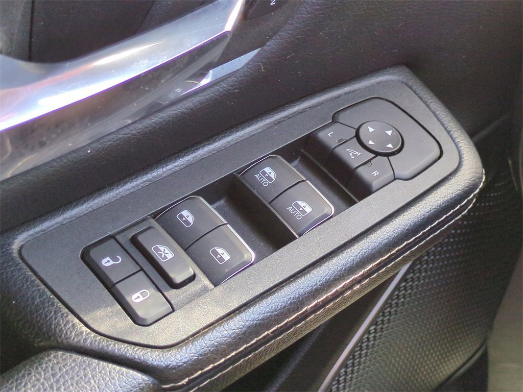 Used 2025 RAM 1500 Laramie image 23
