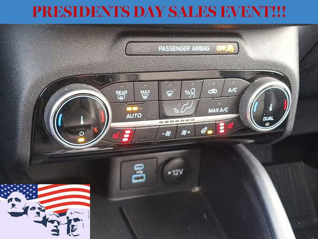 Certified 2022 Ford Escape Titanium w/ Class II Trailer Tow Package image 23