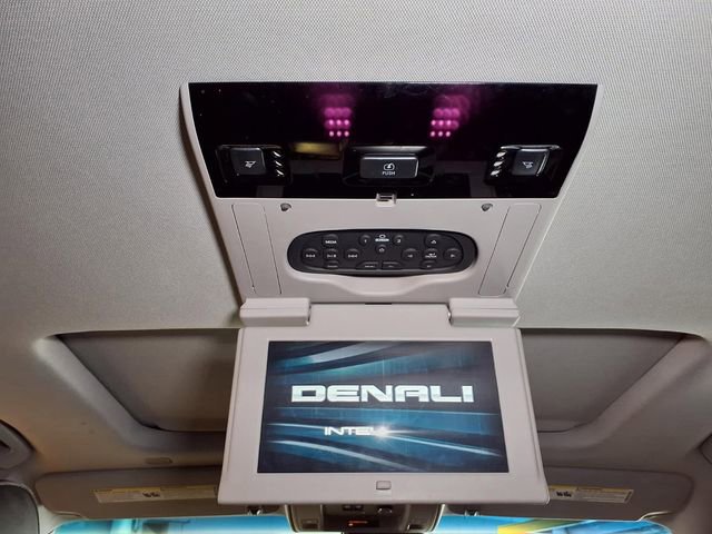 Used 2018 GMC Yukon Denali w/ Denali Ultimate Package AWD/4WD image 19