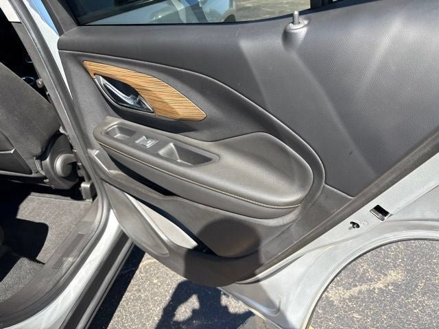 Used 2019 GMC Terrain SLE w/ Driver Convenience Package FWD image 11