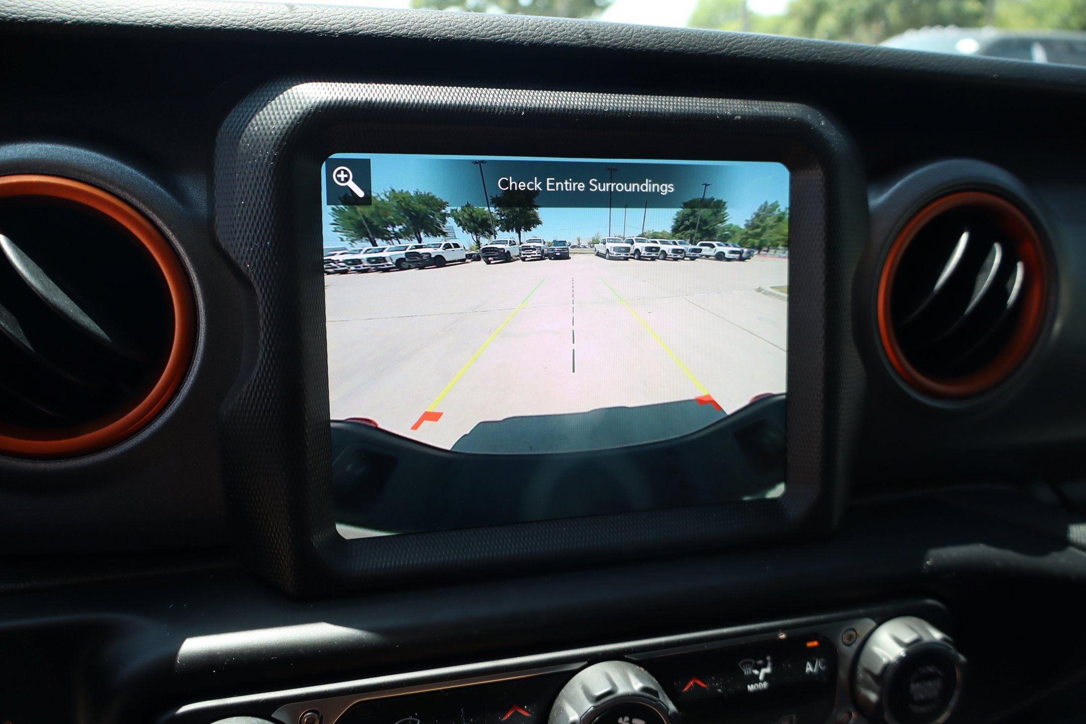 Used 2023 Jeep Gladiator Mojave w/ Trailer Tow Package AWD/4WD image 24