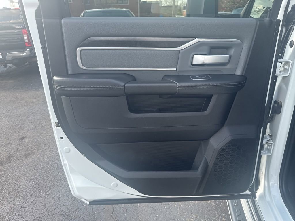 Used 2023 RAM 3500 Big Horn w/ Level 1 Equipment Group image 40