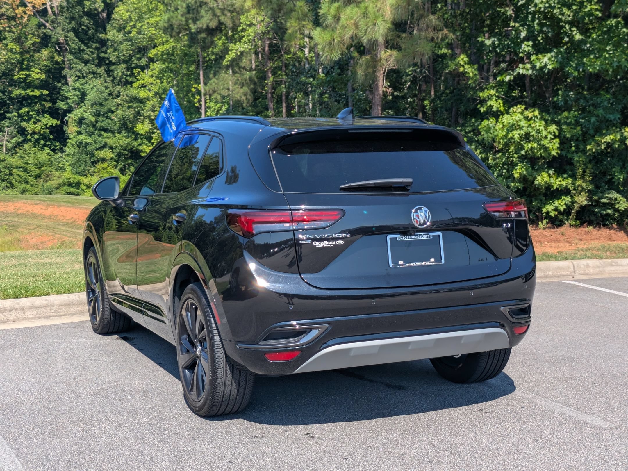 Used 2023 Buick Envision Essence w/ Technology Package I AWD/4WD image 5