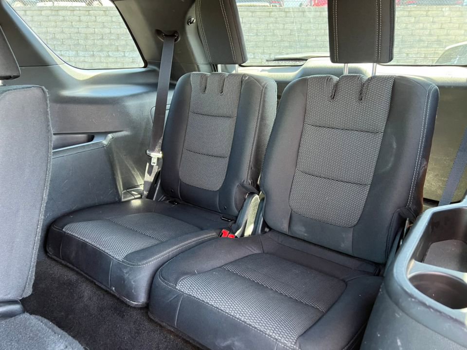 Certified 2017 Ford Explorer XLT AWD/4WD image 6