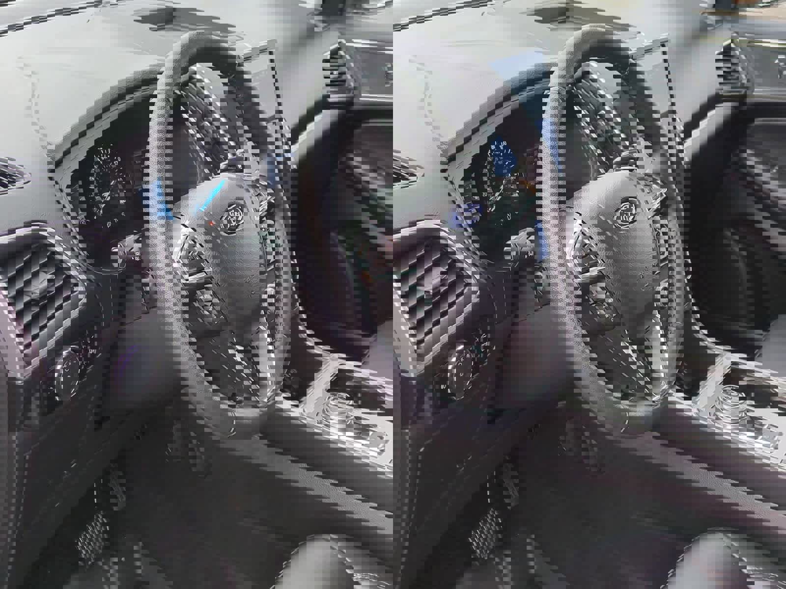 Certified 2024 Ford Edge SEL w/ Convenience Package image 10