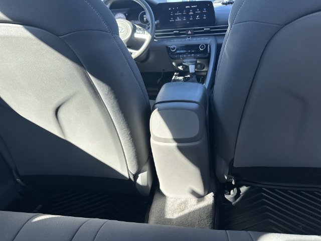 Used 2023 Hyundai Elantra SEL w/ Convenience Package FWD image 24