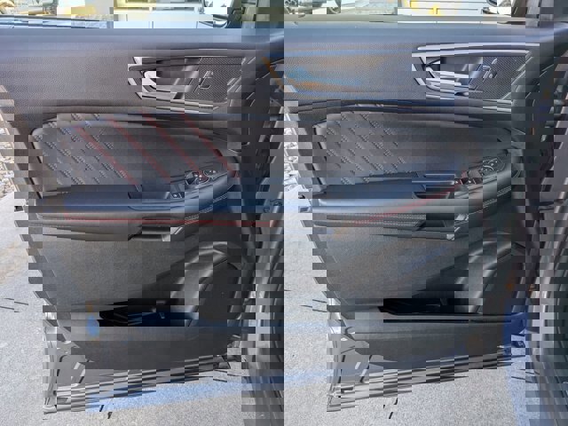 Certified 2022 Ford Edge ST-Line image 12