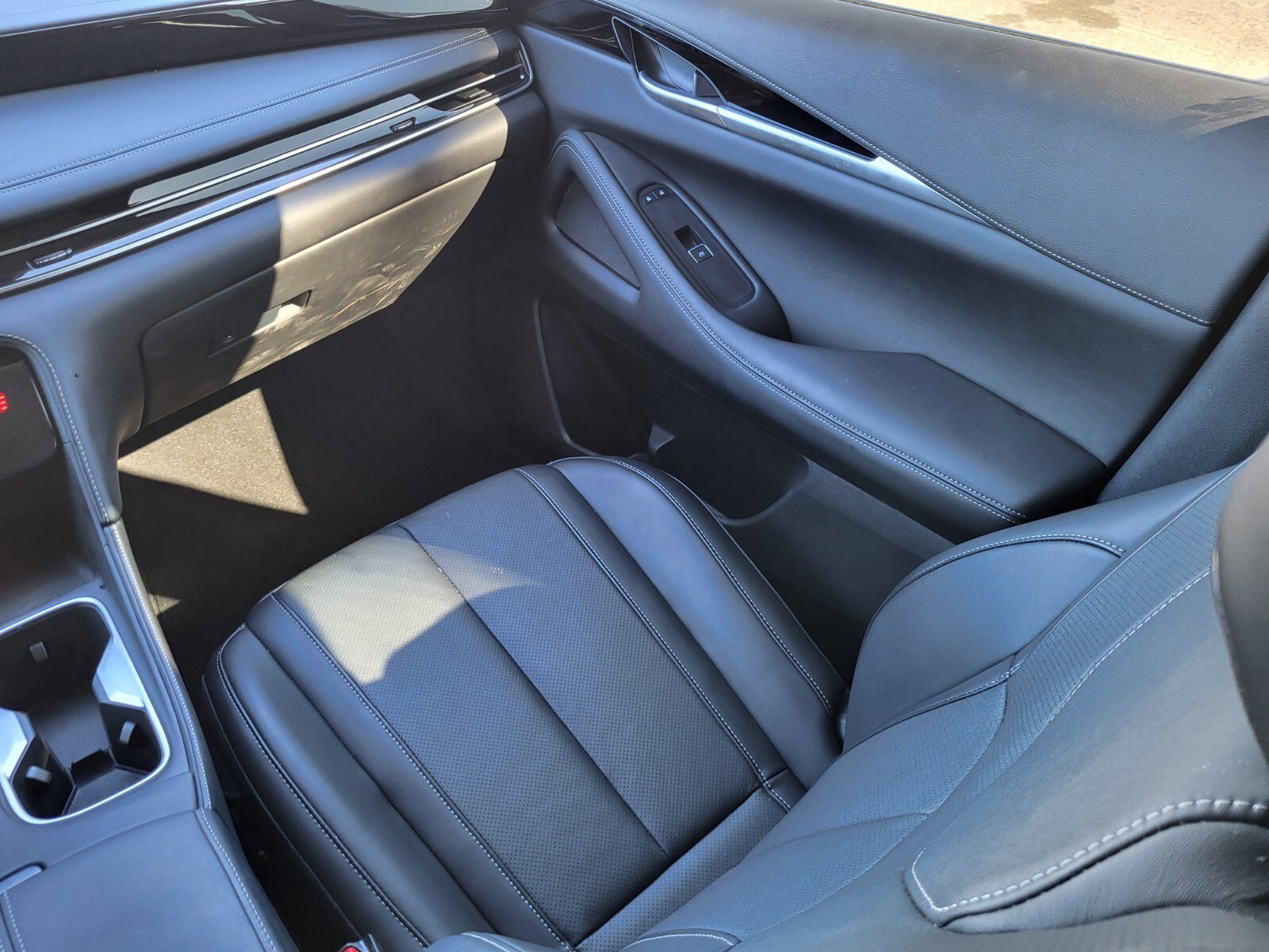 Used 2025 INFINITI QX60 Pure image 16