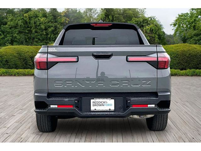 Used 2025 Hyundai Santa Cruz SEL FWD image 2