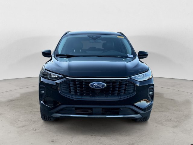Certified 2025 Ford Escape Platinum AWD/4WD image 2