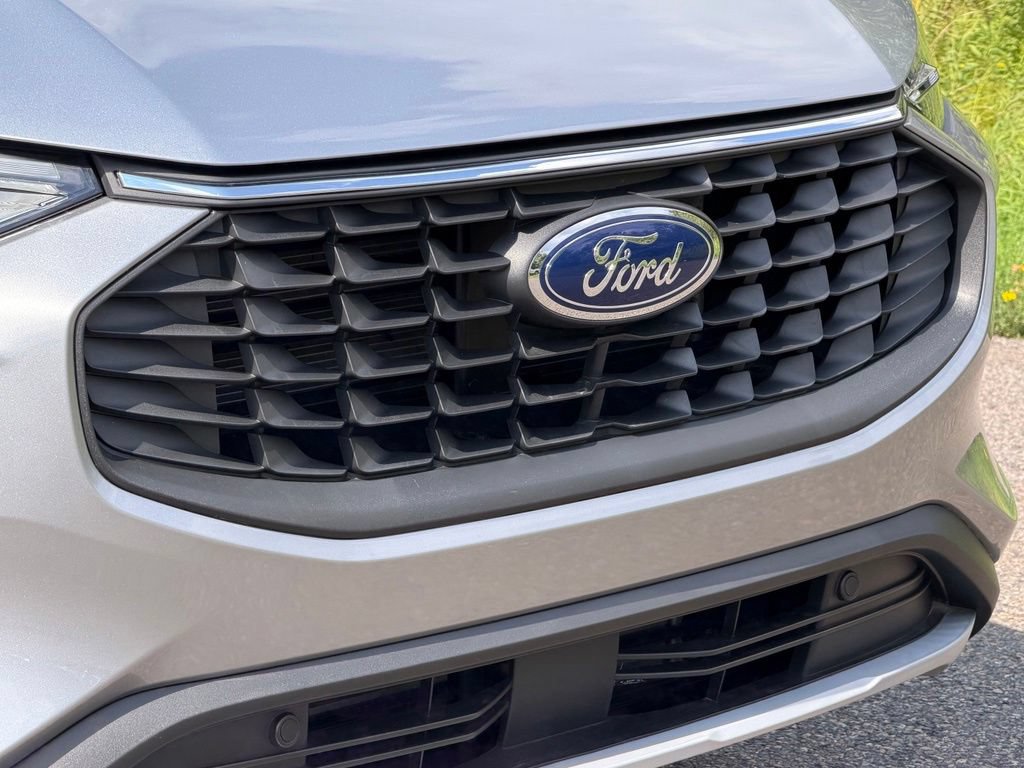 Certified 2023 Ford Escape Active AWD/4WD image 28
