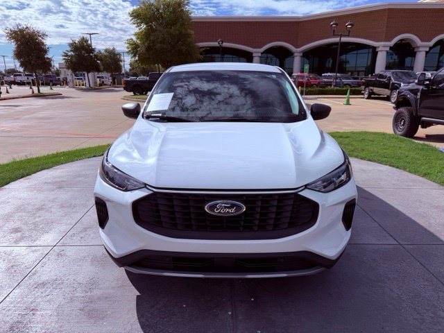 Certified 2025 Ford Escape Active FWD image 2
