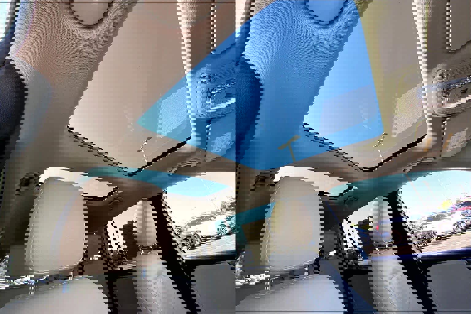 Used 2021 Mercedes-Benz GLB 250 w/ Premium Package image 20