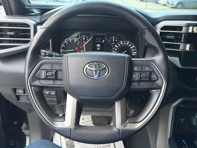 Used 2025 Toyota Tundra SR5 w/ SR5 Convenience Package AWD/4WD image 17